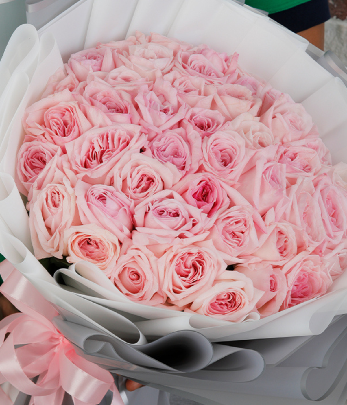 Hand Bouquet of Charismatic Pink Roses - Image 3